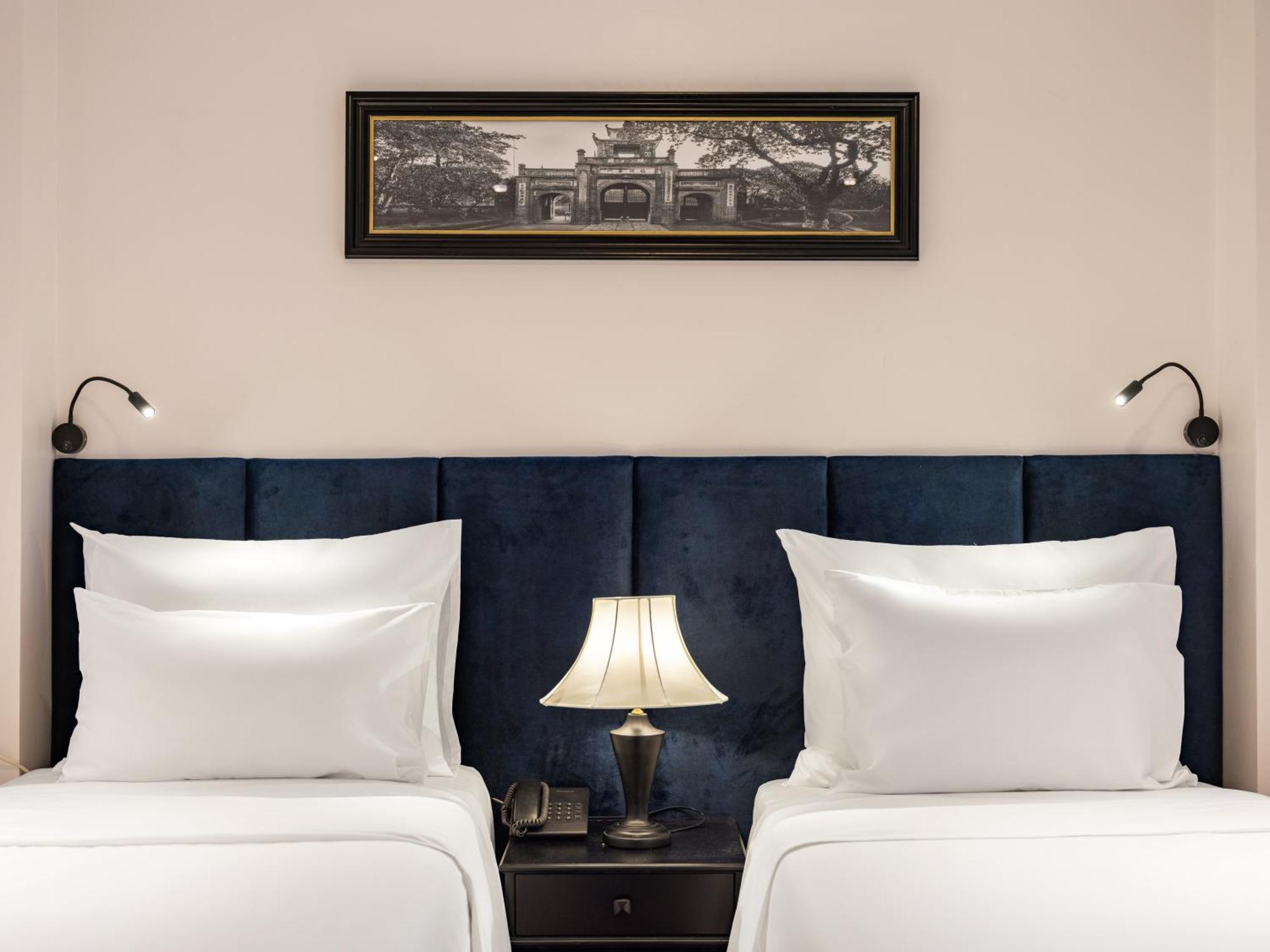 The Flower Boutique Hotel & Travel Hanoi Exterior photo