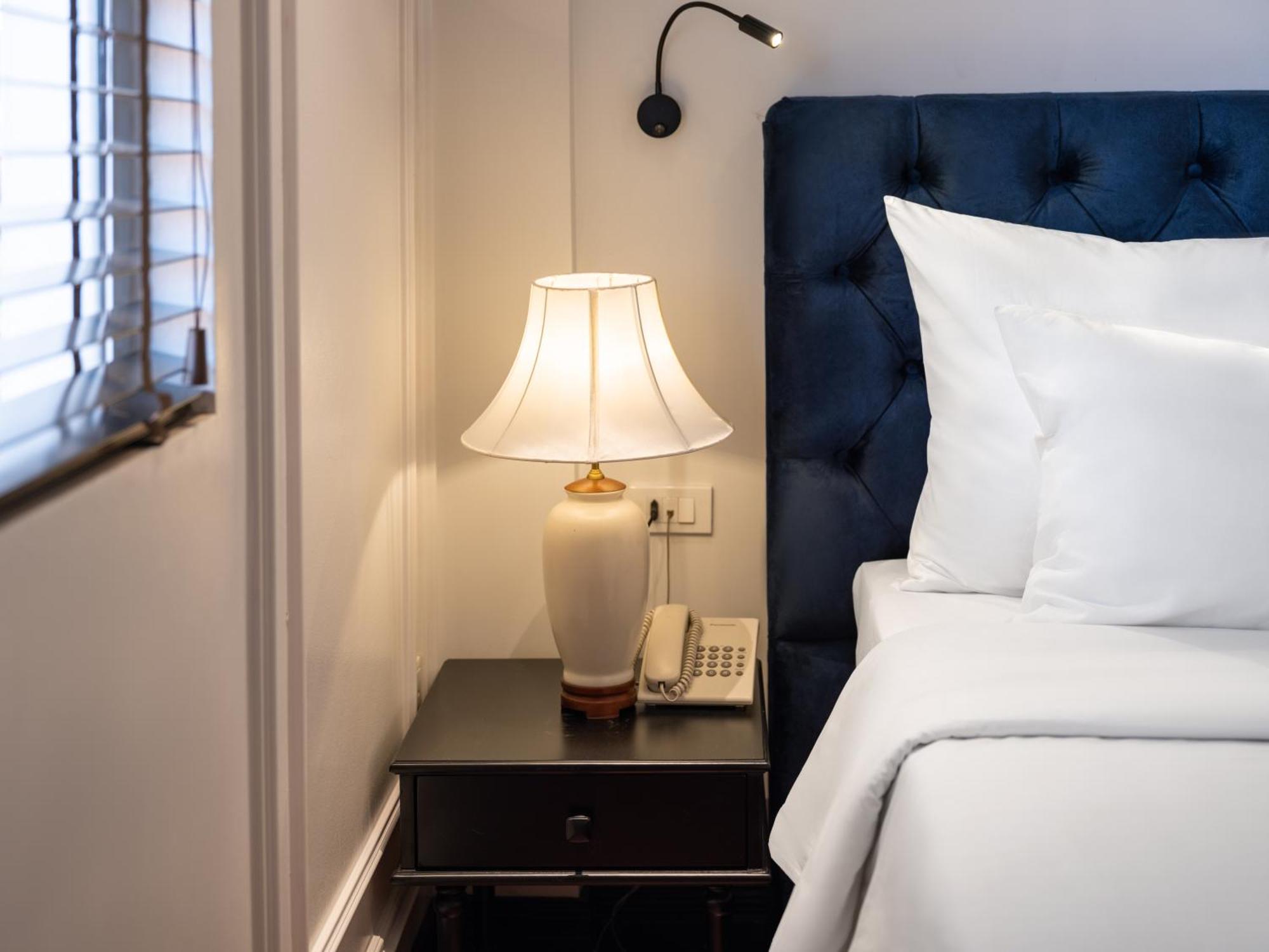 The Flower Boutique Hotel & Travel Hanoi Exterior photo