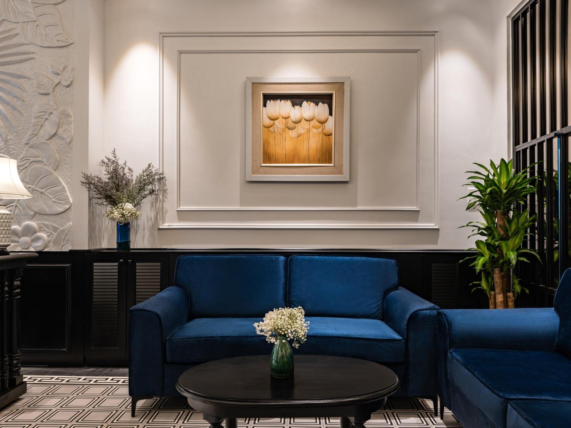 The Flower Boutique Hotel & Travel Hanoi Exterior photo