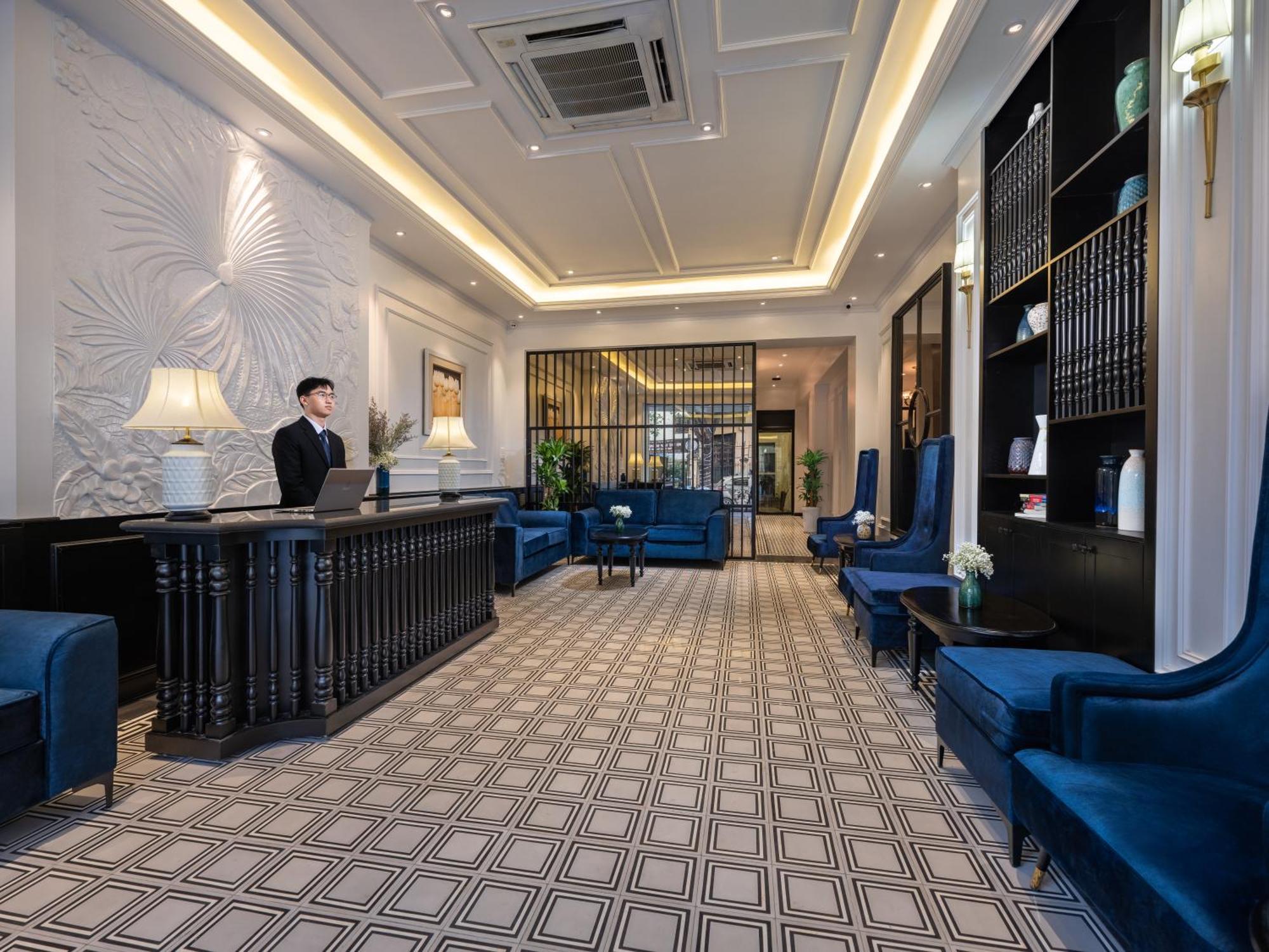 The Flower Boutique Hotel & Travel Hanoi Exterior photo